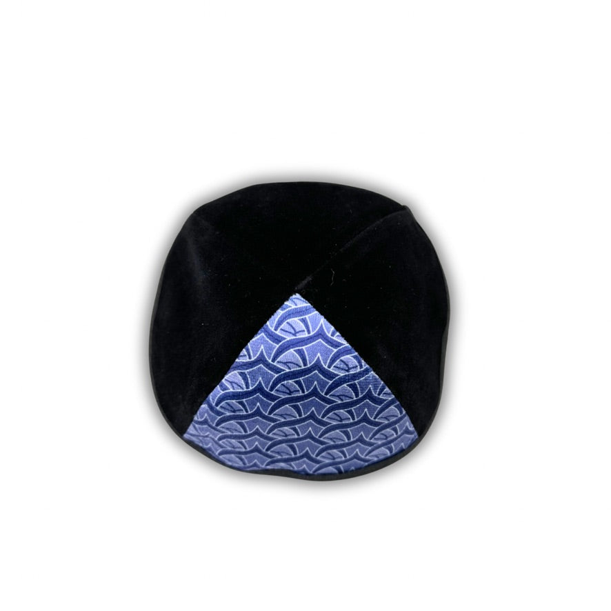 Black Embroidered Boys’ Kippah – Stylish Yarmulke with Unique Design, Ideal for Special Occasions